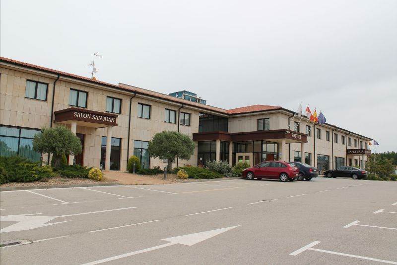 阿尔马桑别墅酒店 Almazán 外观 照片